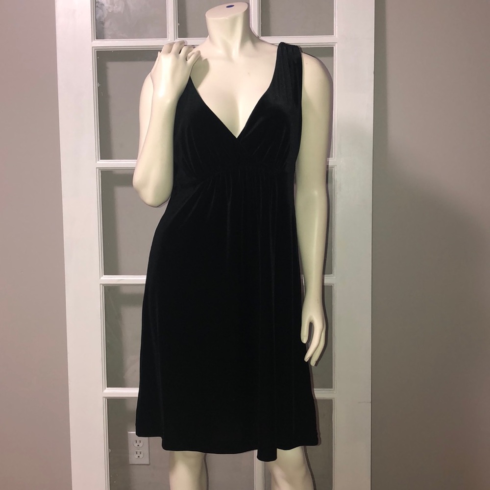 💫 3 for 30 💫 Crushed Velvet Little Black D…
